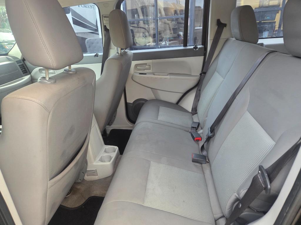 2008 Jeep Liberty Sport - Photo 11