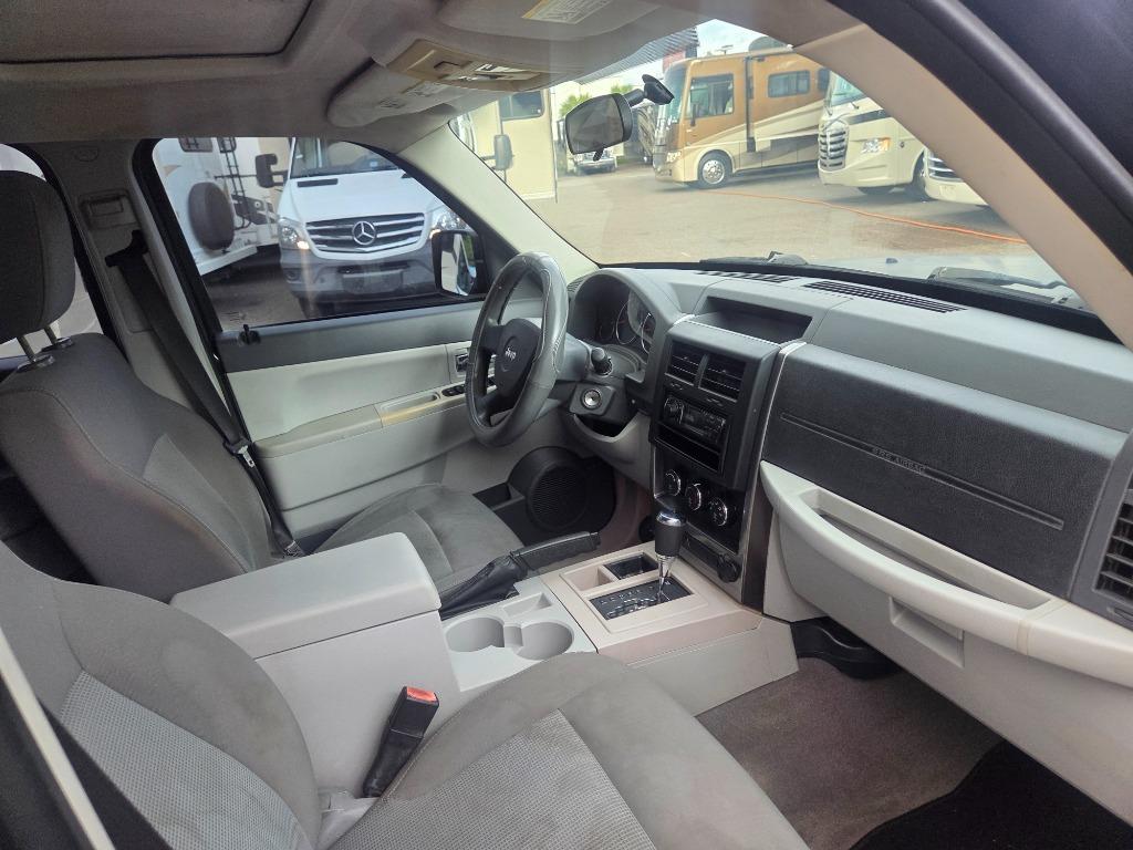 2008 Jeep Liberty Sport - Photo 26