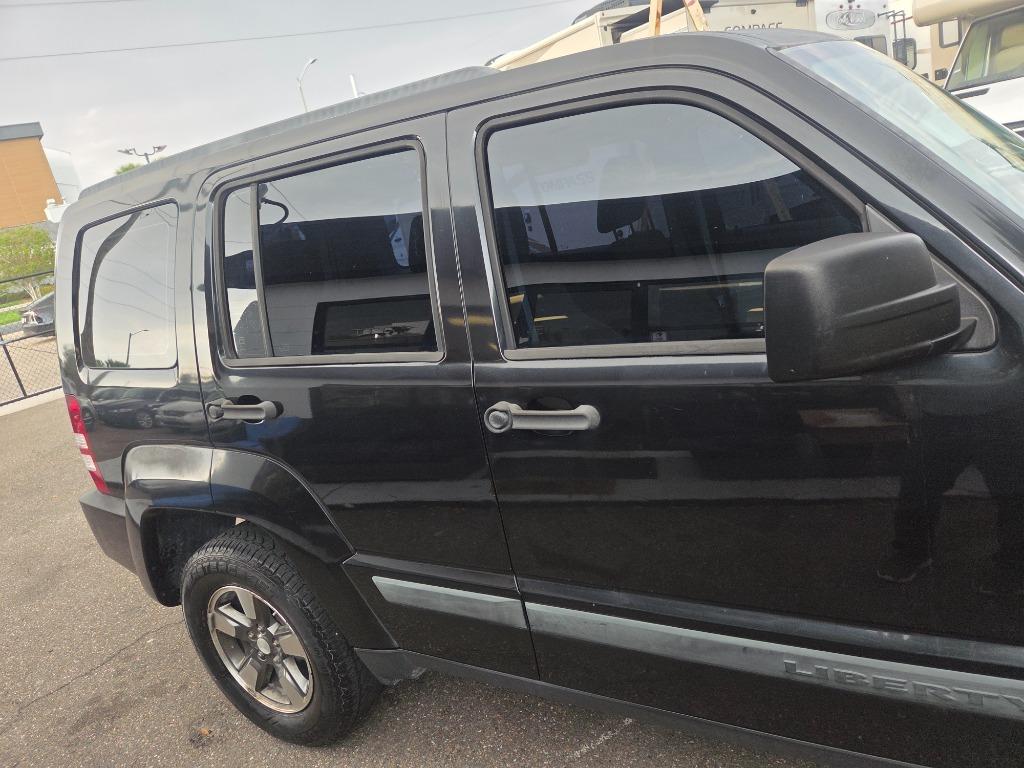 2008 Jeep Liberty Sport - Photo 28