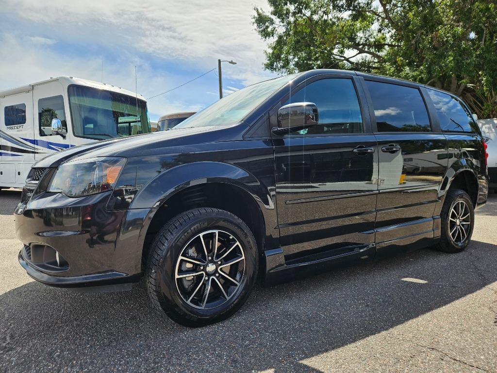 2016 Dodge Grand Caravan R/T