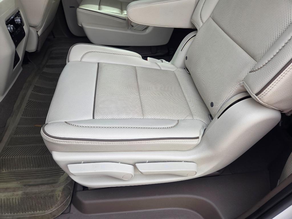 2021 GMC Yukon XL Denali - Photo 19