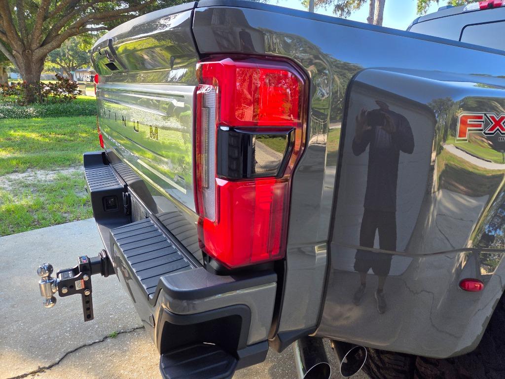 2026 Ford F-450 Super Duty Platinum - Photo 36