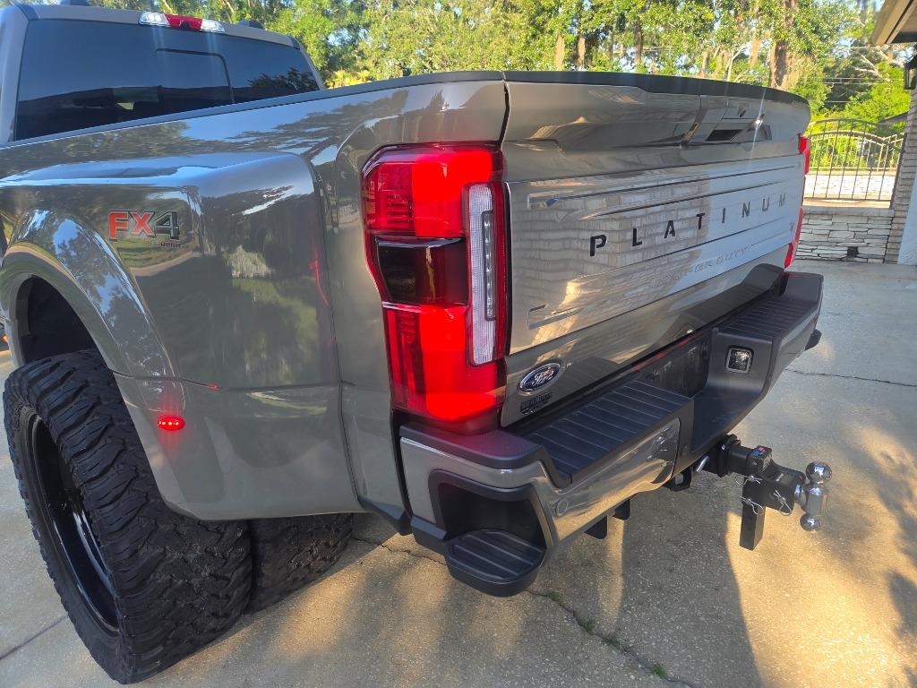2026 Ford F-450 Super Duty Platinum - Photo 31