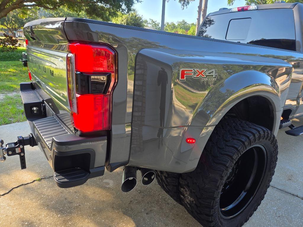 2026 Ford F-450 Super Duty Platinum - Photo 77