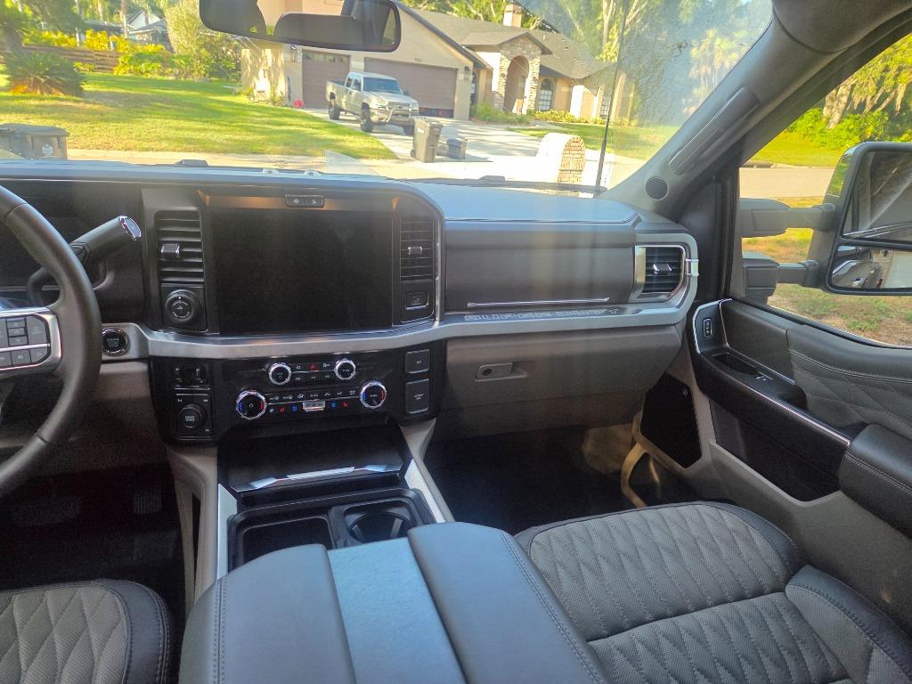 2026 Ford F-450 Super Duty Platinum - Photo 28