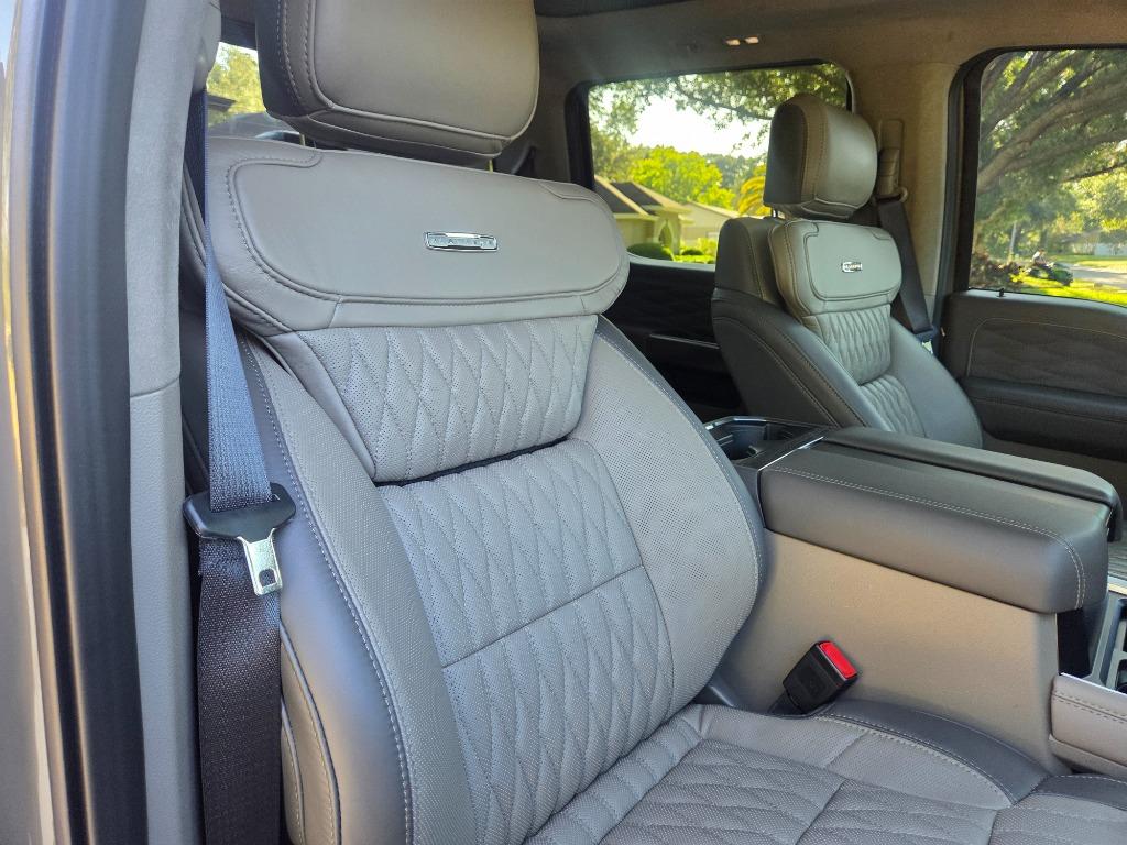 2026 Ford F-450 Super Duty Platinum - Photo 50