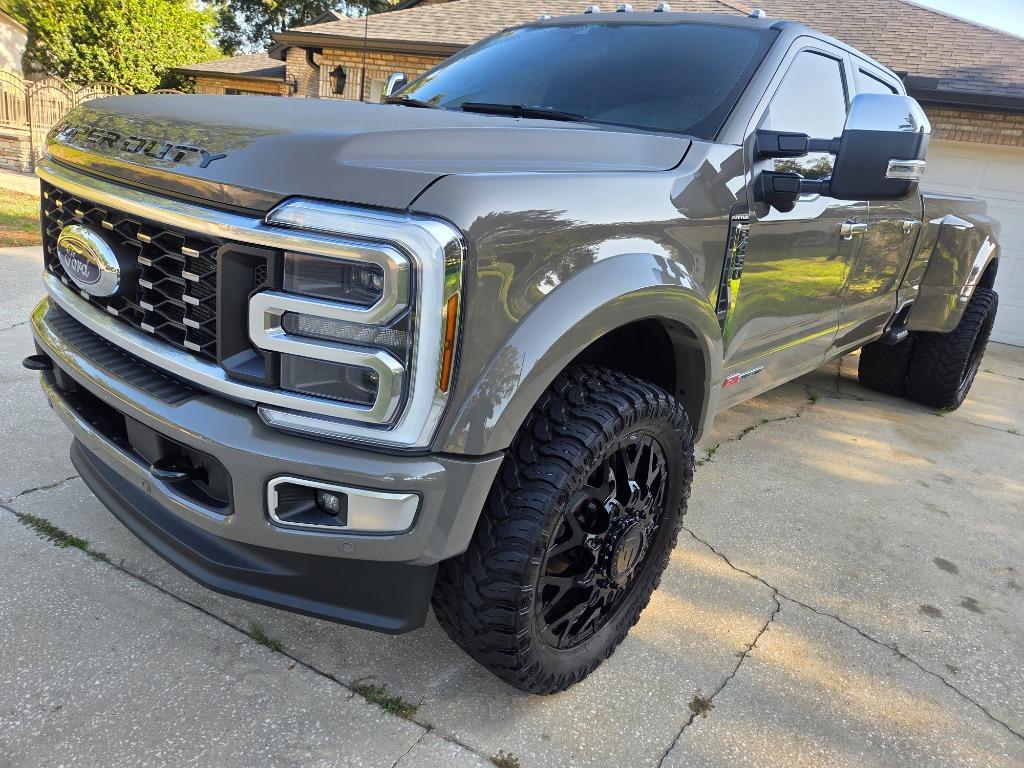 2026 Ford F-450 Super Duty Platinum - Photo 61