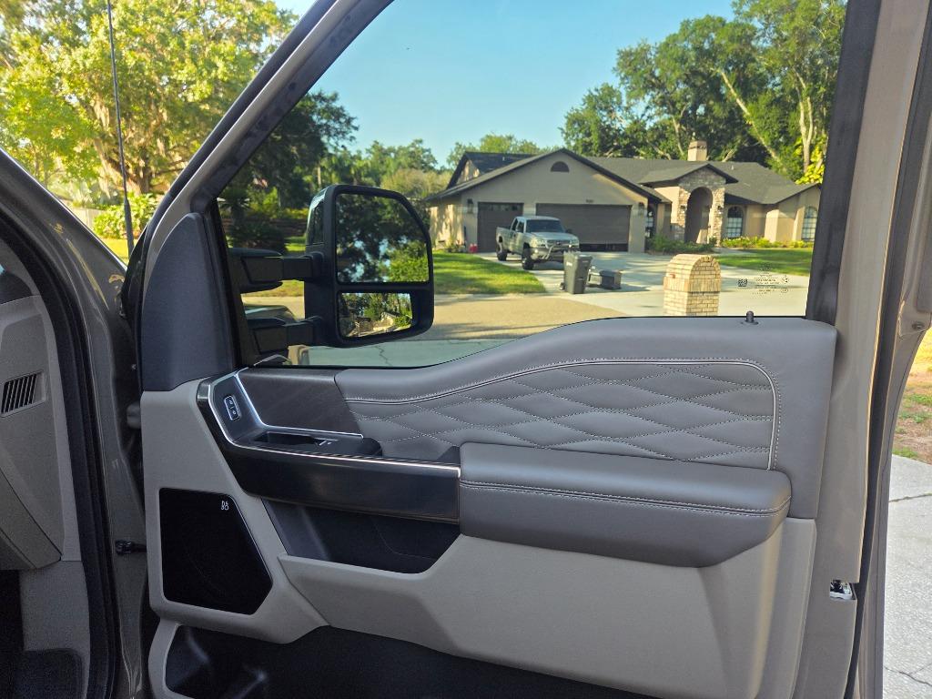 2026 Ford F-450 Super Duty Platinum - Photo 48