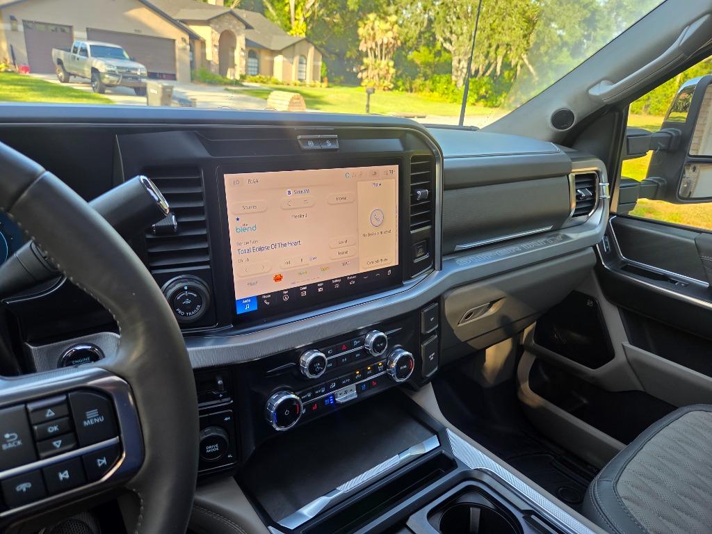 2026 Ford F-450 Super Duty Platinum - Photo 93