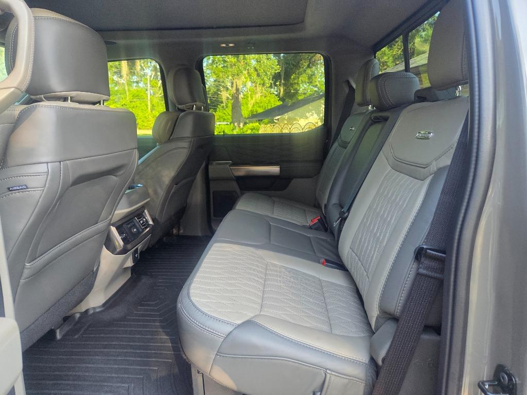 2026 Ford F-450 Super Duty Platinum - Photo 21