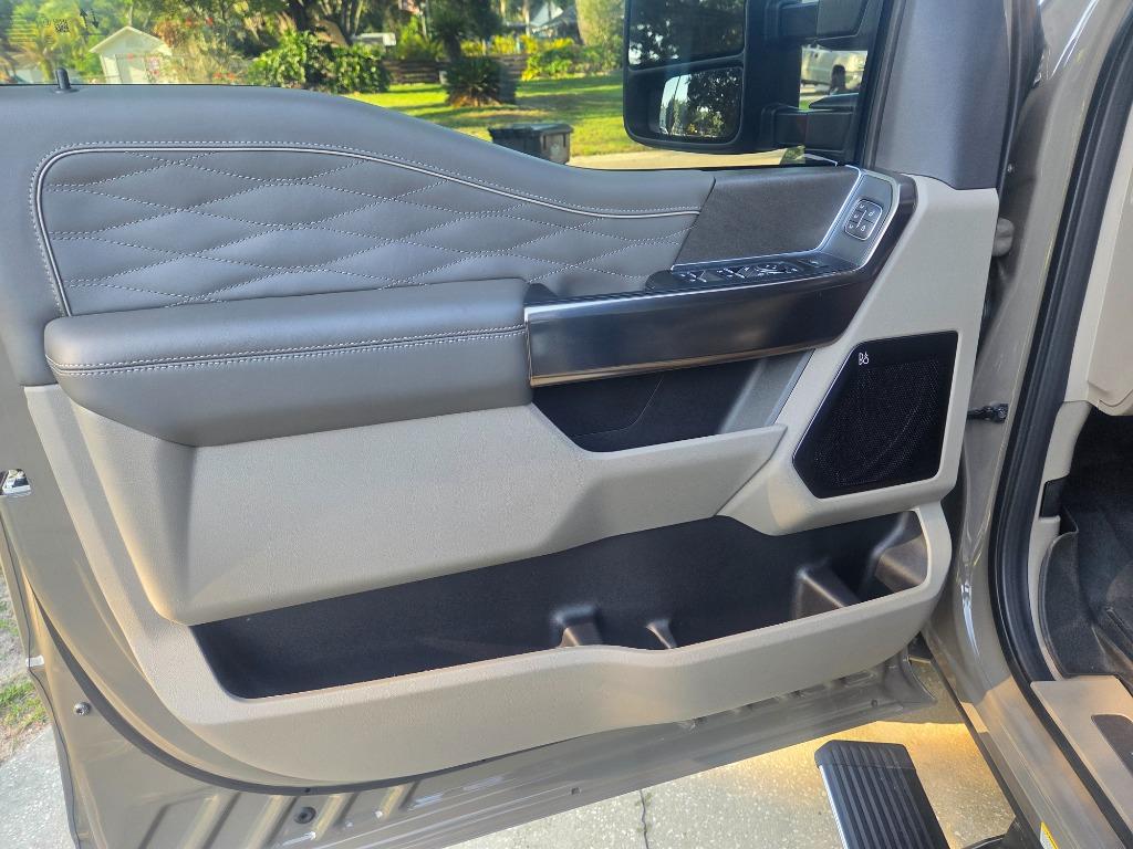 2026 Ford F-450 Super Duty Platinum - Photo 12