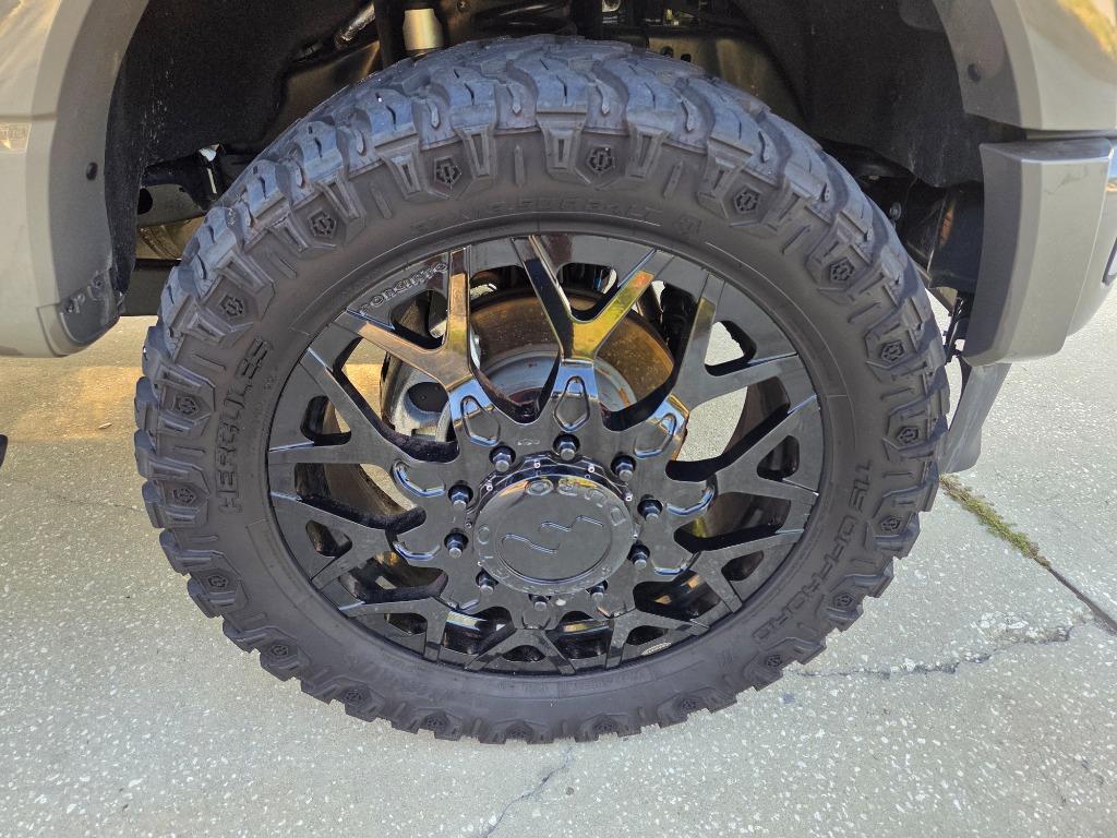 2026 Ford F-450 Super Duty Platinum - Photo 57