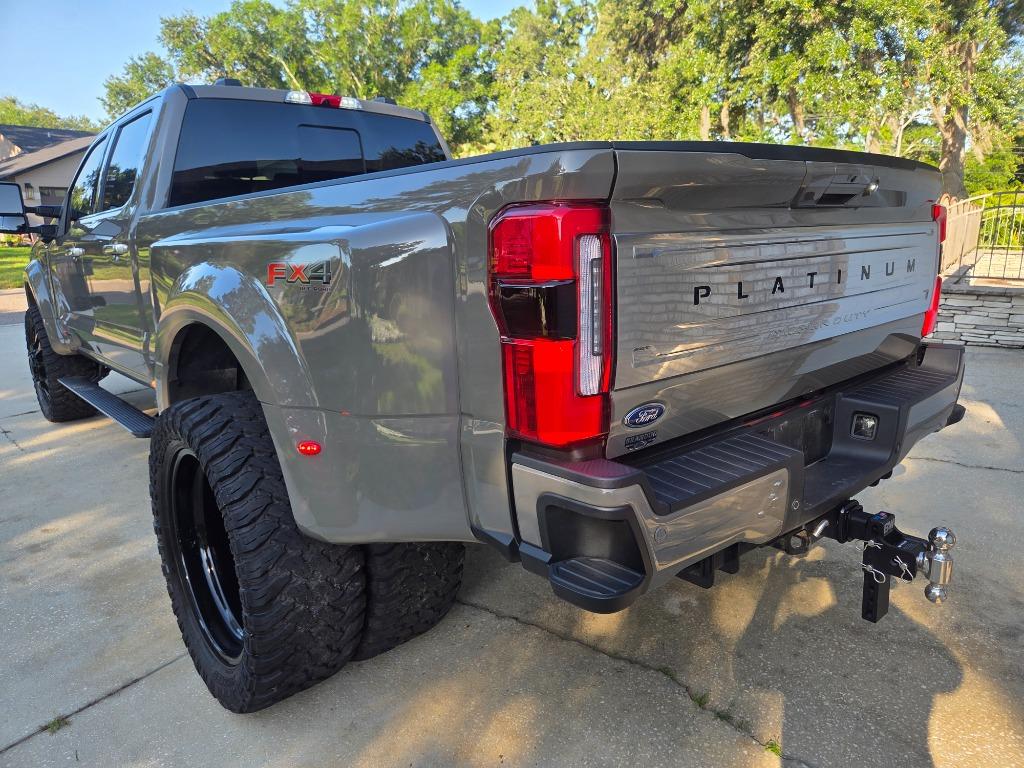 2026 Ford F-450 Super Duty Platinum - Photo 76