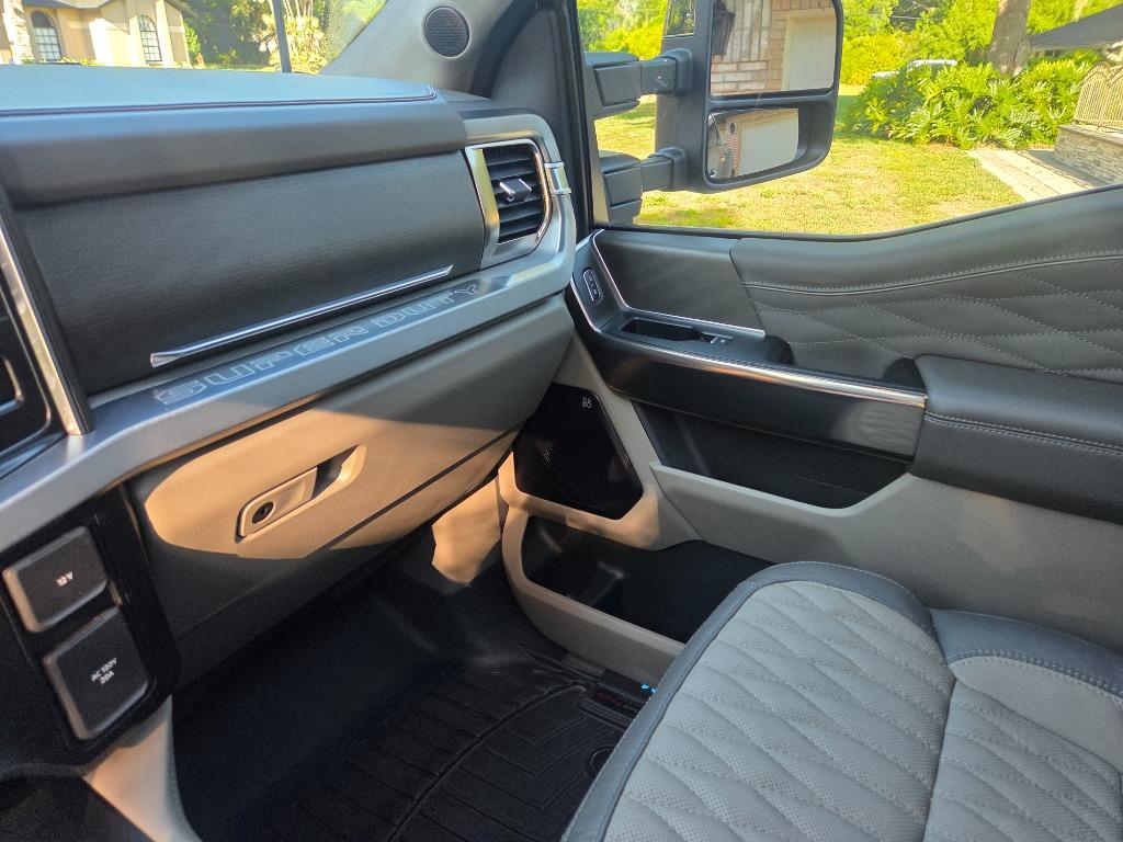 2026 Ford F-450 Super Duty Platinum - Photo 86